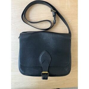 Louis Vuitton Epi Leather Cartouchiere Black Adjustable Crossbody Bag Vintage